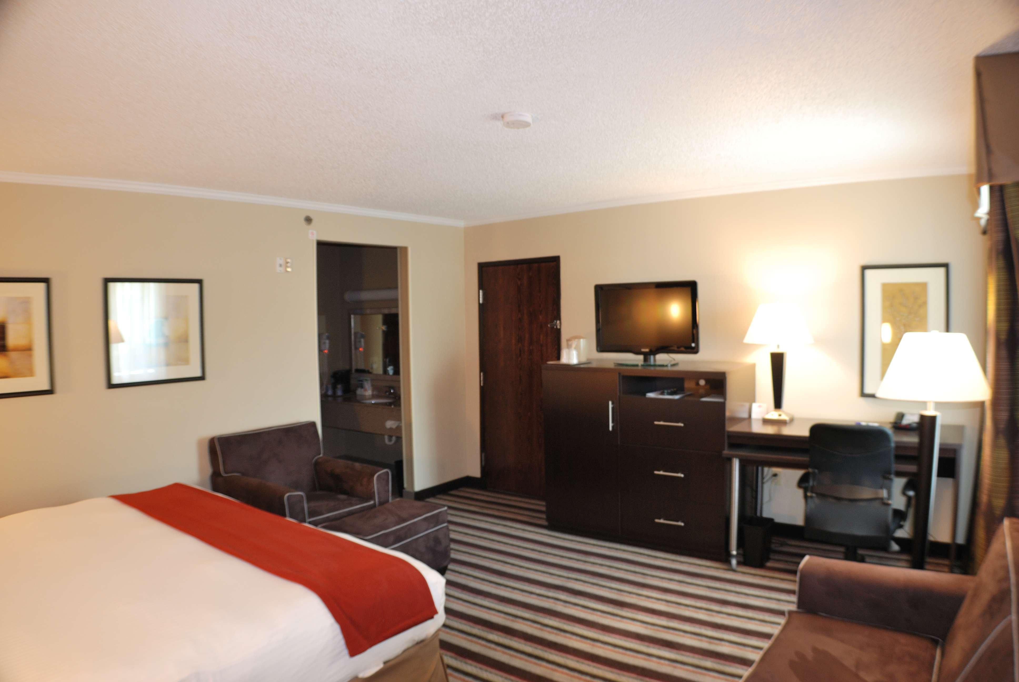 Holiday Inn Express Nashville W-I40 By Ihg Eksteriør bilde