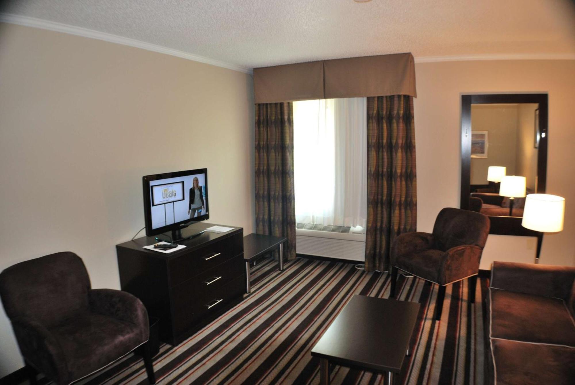 Holiday Inn Express Nashville W-I40 By Ihg Eksteriør bilde